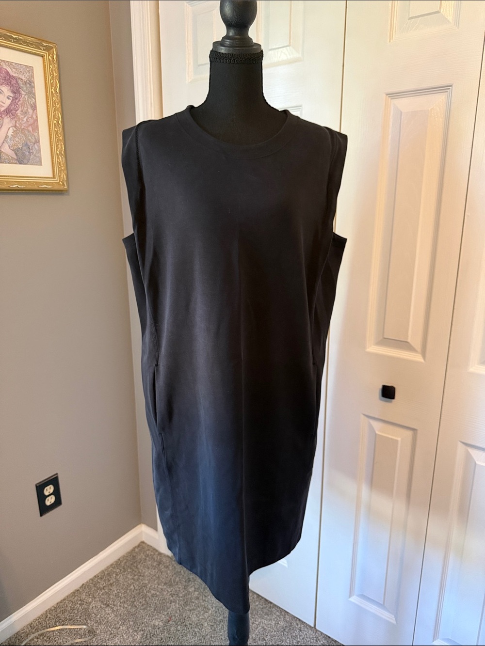 Athleta Black Sleeveless Shift Dress